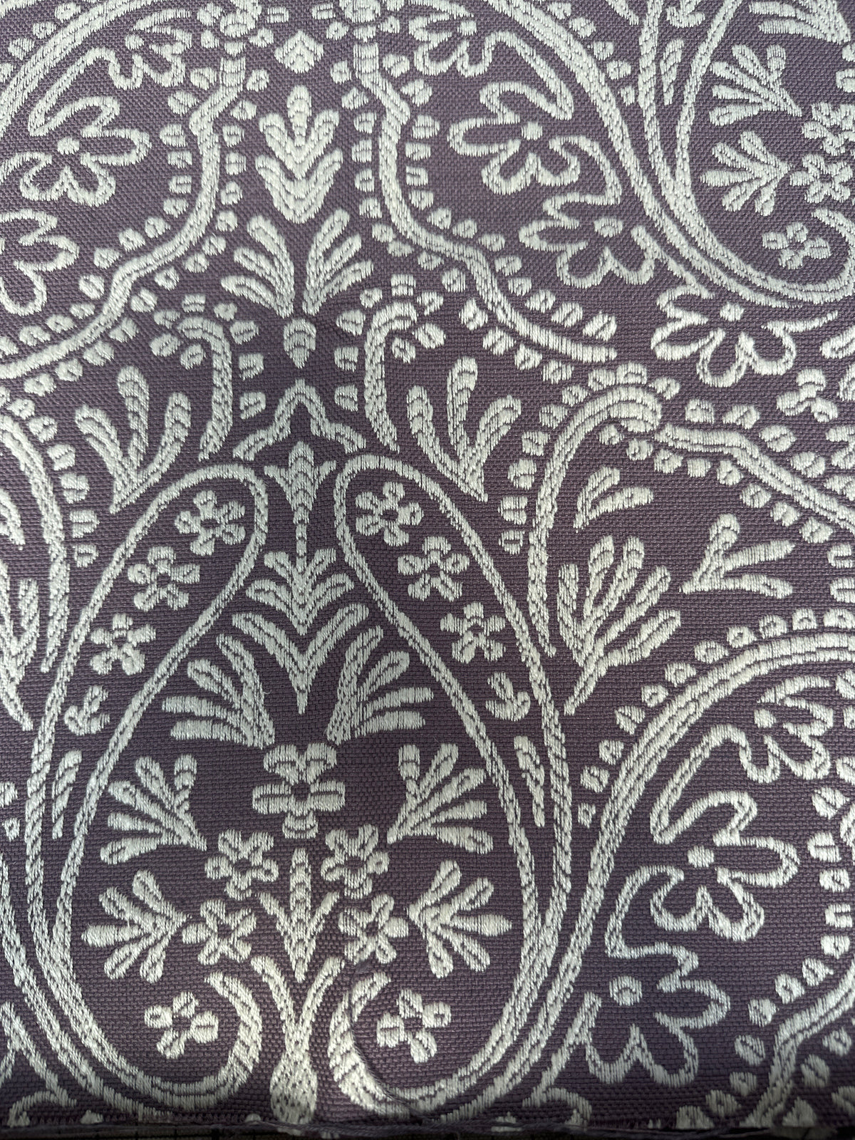REMNANT R249 ROMO MAUVE/IVORY EMBROIDERY