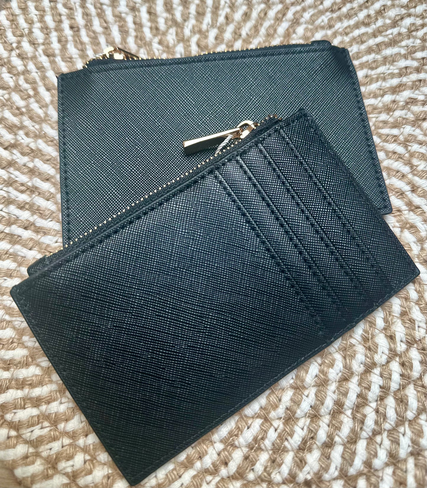 BLACK CARD /WALLET HOLDER