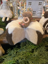 JASPER ON A FIGGY PUDDING