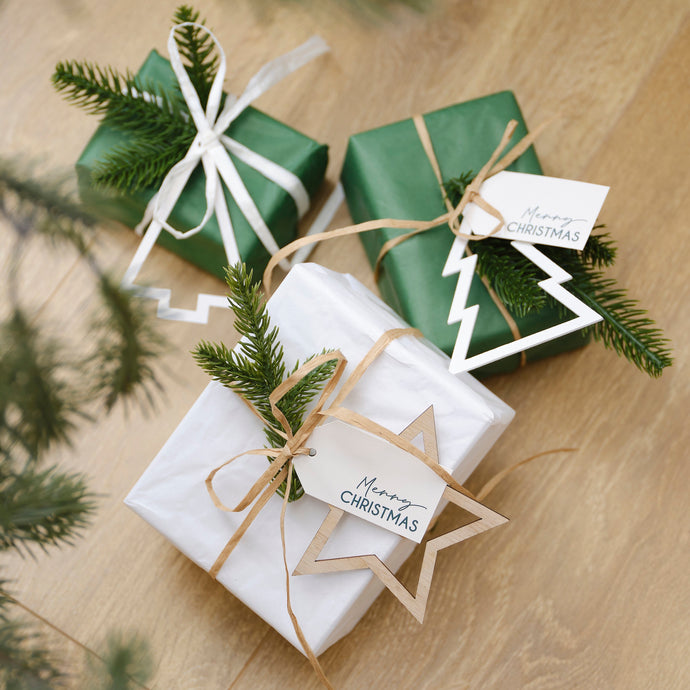CHRISTMAS GIFT TAG SET