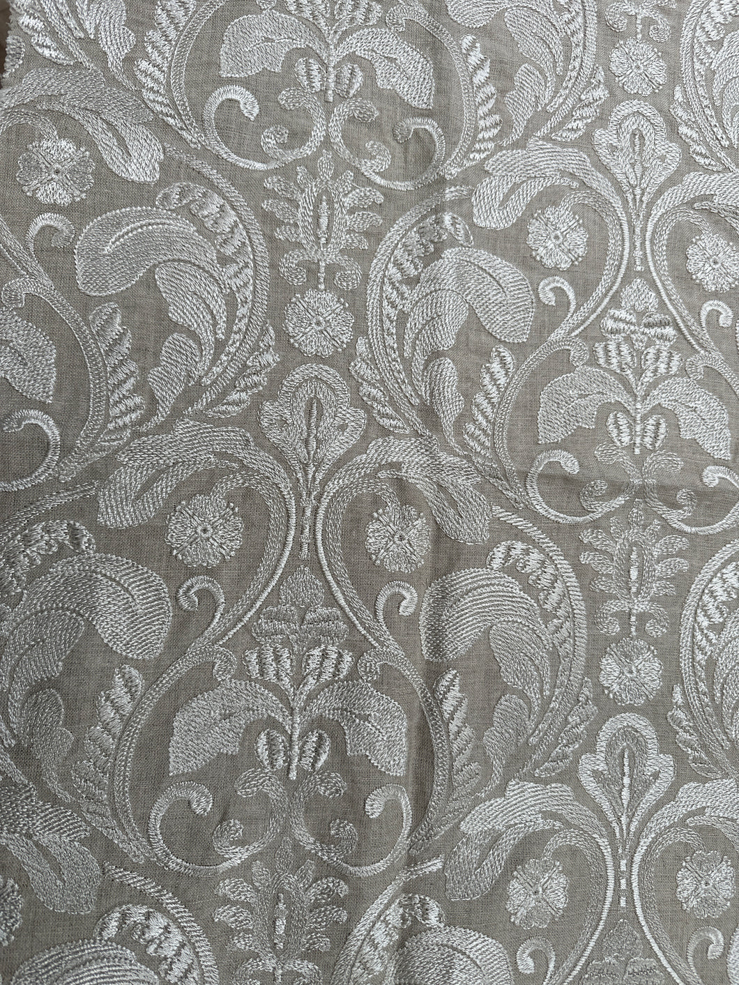 REMNANT R193 SANDERSON EMBROIDERY