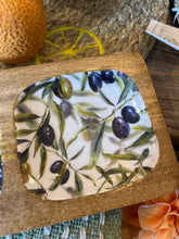 OLIVE ENAMELLED MANGO WOOD TAPAS TRAY
