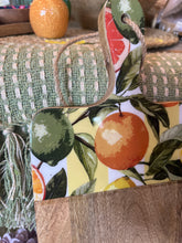 CITRUS PADDLE CHOPPING BOARD - SMALL
