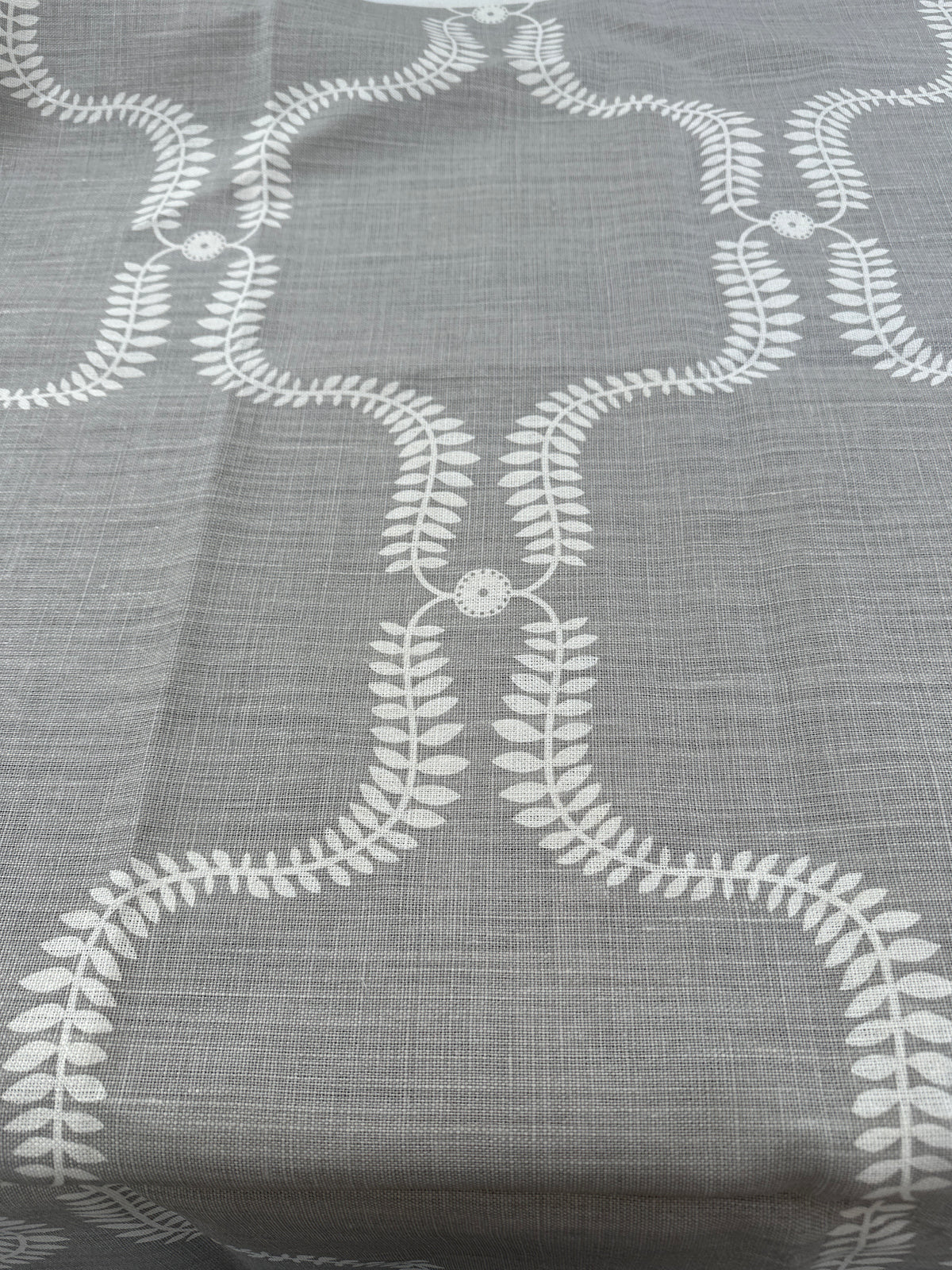 REMNANT R237 VANESSSA ARBUTHNOTT