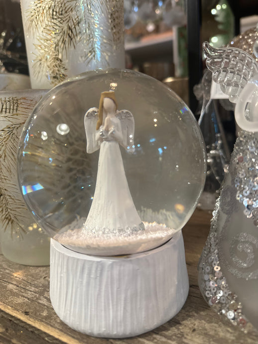ANGEL SNOWGLOBE