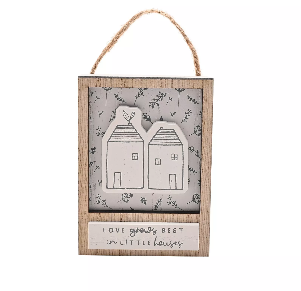 WOODEN SAYING HANGING PLAQUE