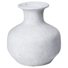 THE BETTY SQUAT VASE