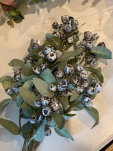 BERRY EUCALYPTUS SPRAY