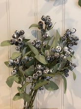 BERRY EUCALYPTUS SPRAY