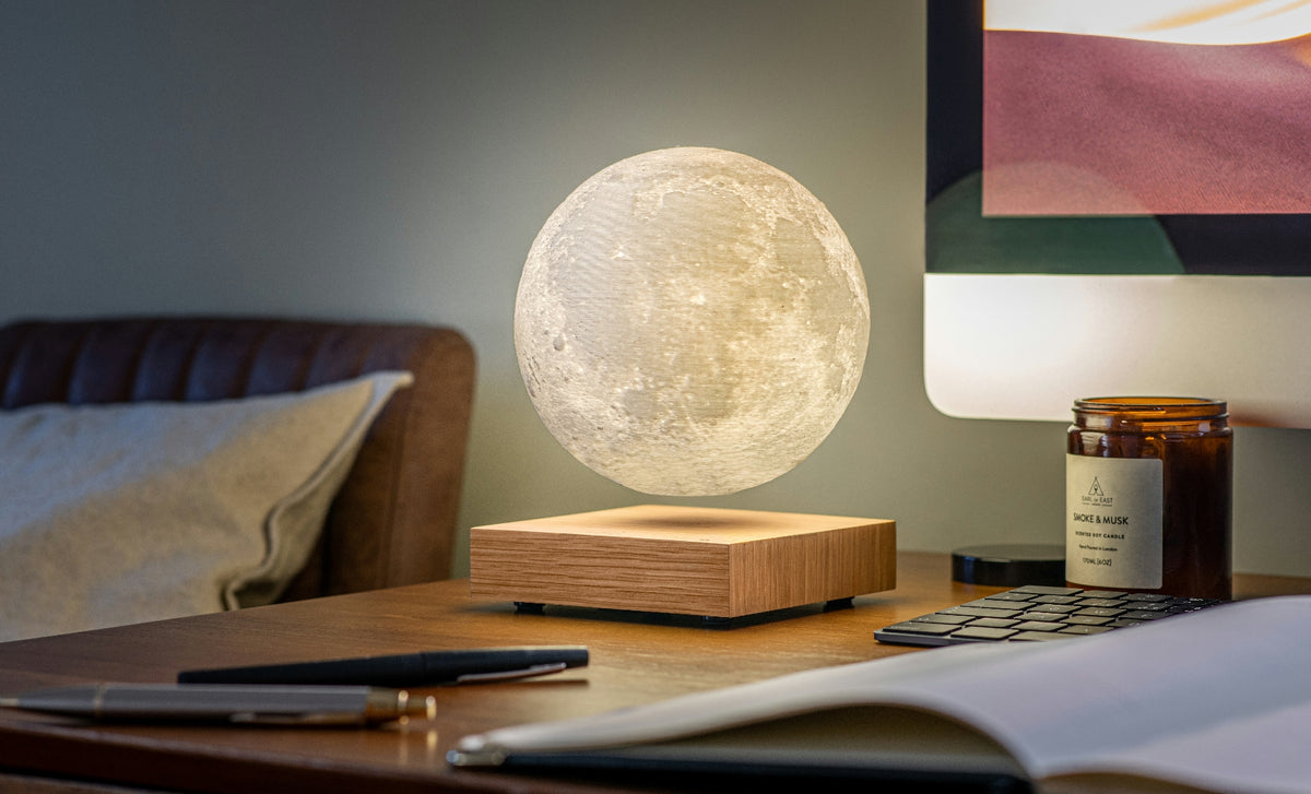 SMART MOON LAMP WHITE ASH WOOD BASE