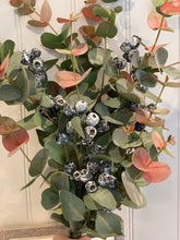 BERRY EUCALYPTUS SPRAY